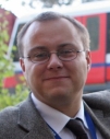 Michał Wrzosek (27 l.) kończy współpracę z Metrem Warszawskim, gdzie od początku 2004 roku pełnił funkcję rzecznika prasowego i odpowiadał za media ... - mwrzostek_norm